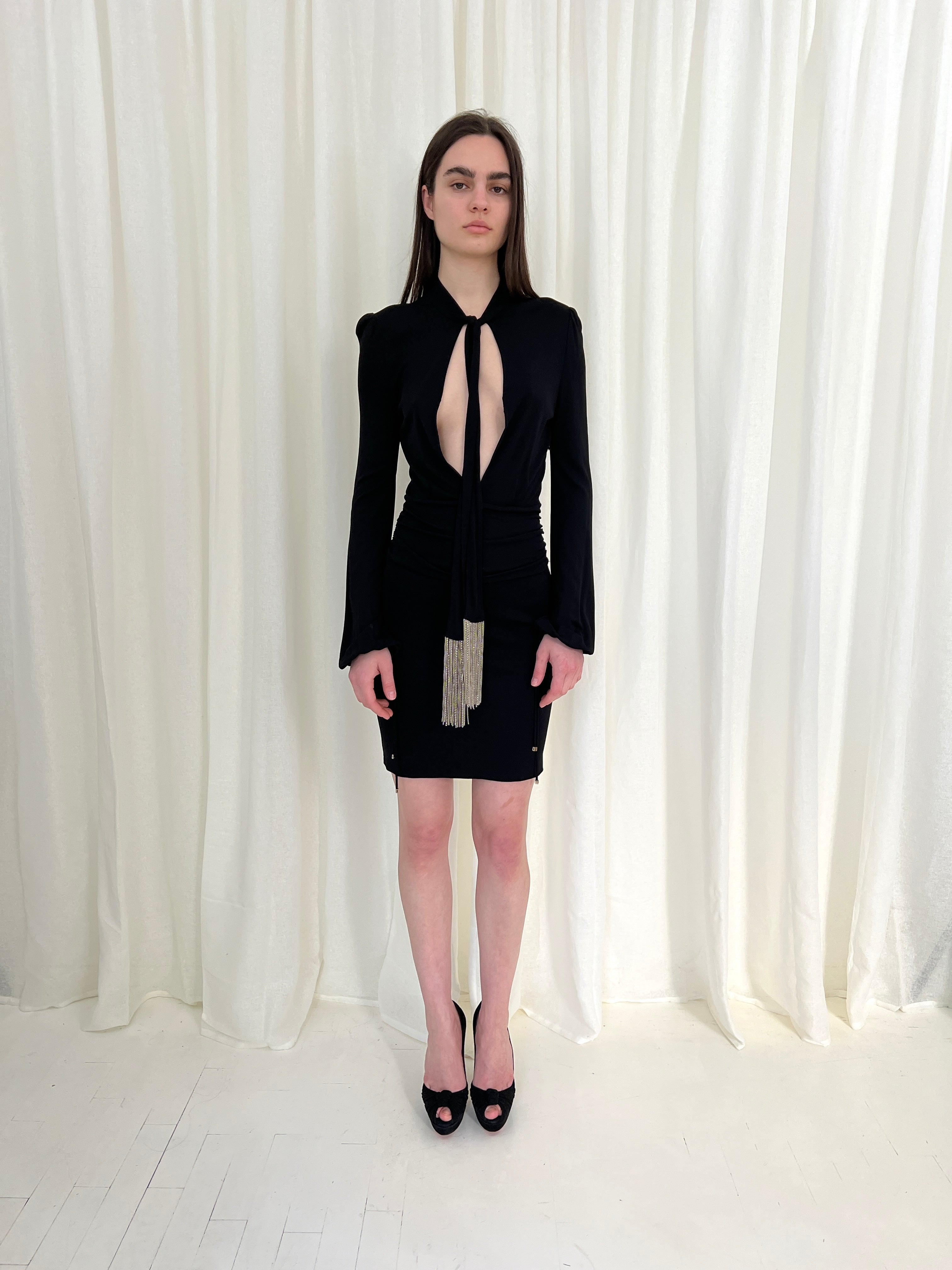 FW06 Gucci chain fringe bodycon dress – Glintzarchive