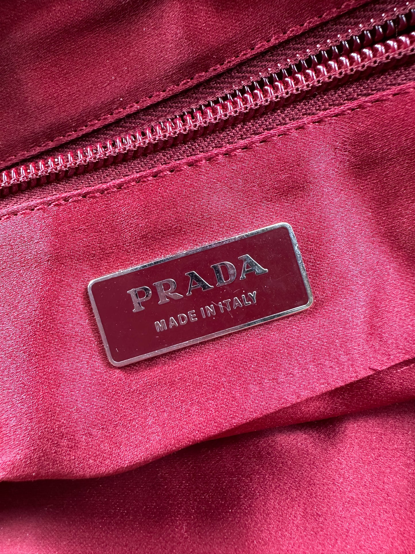 Bowling Prada