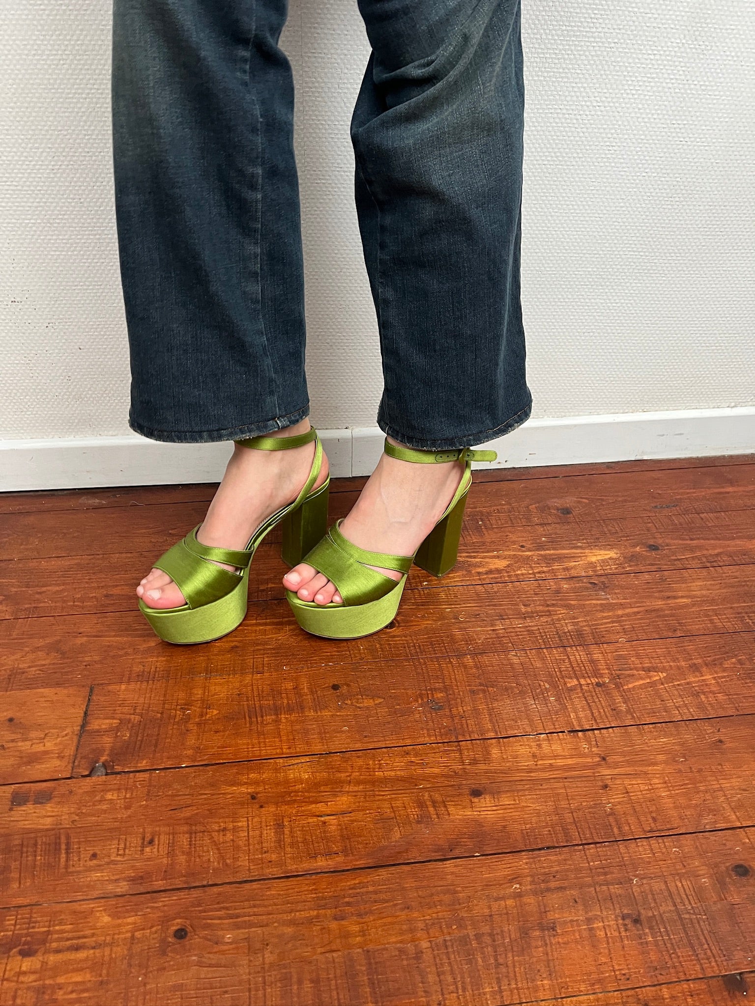 Yves saint laurent sandals