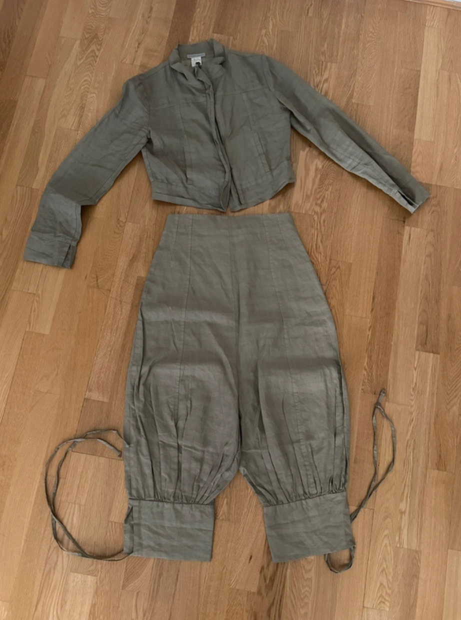 Sarah Pacini Set