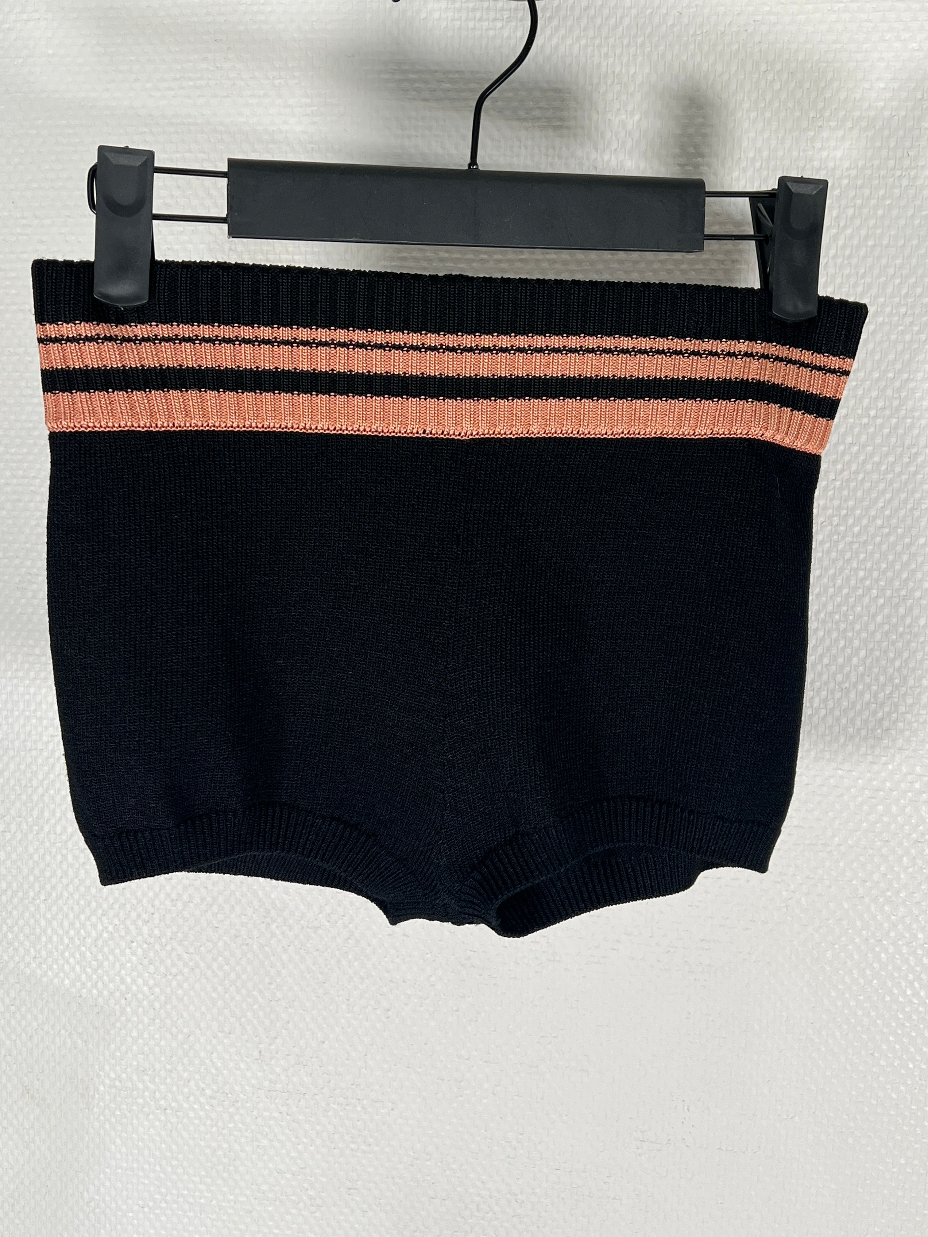 Dries van noten short