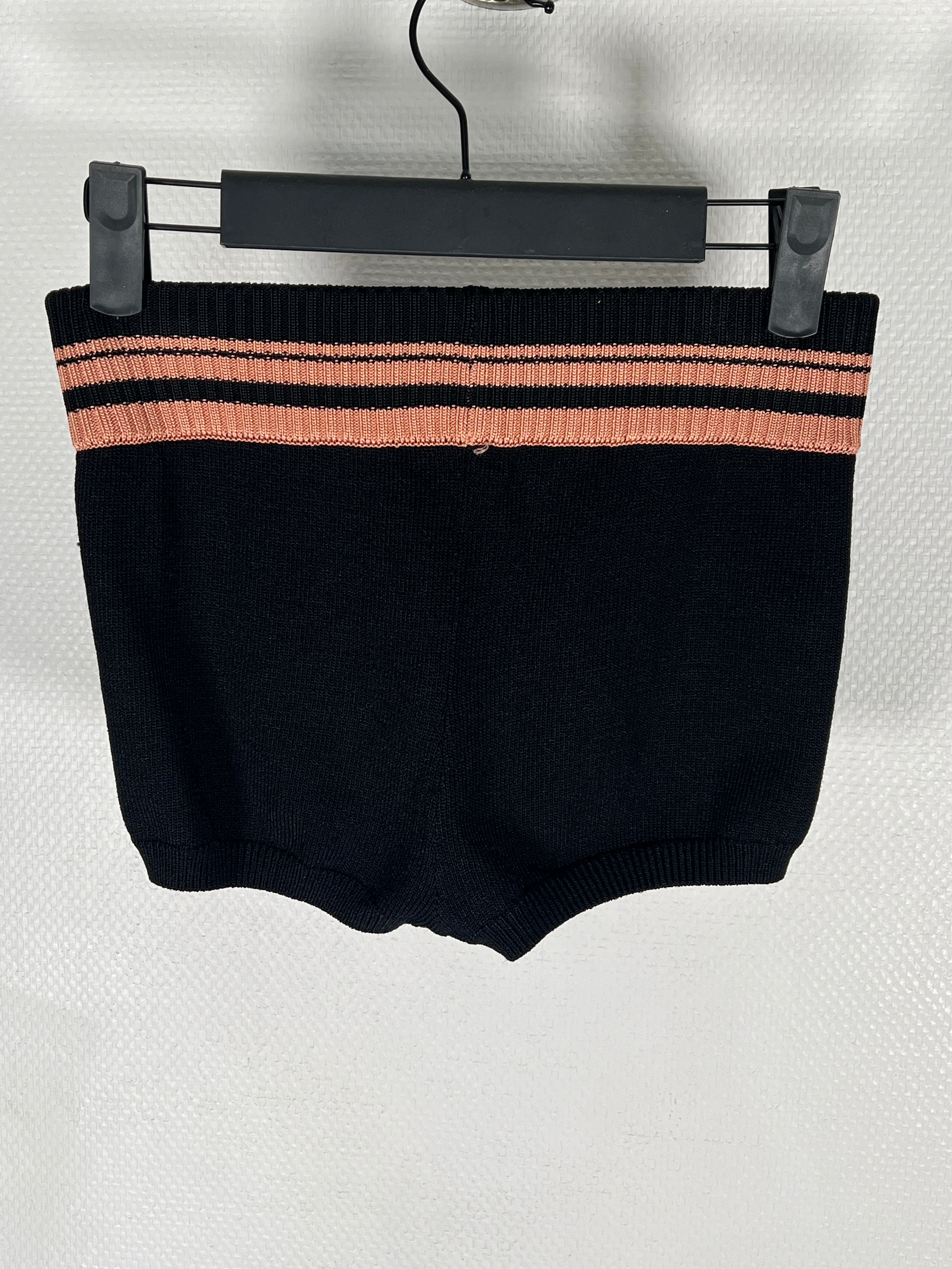Dries van noten short