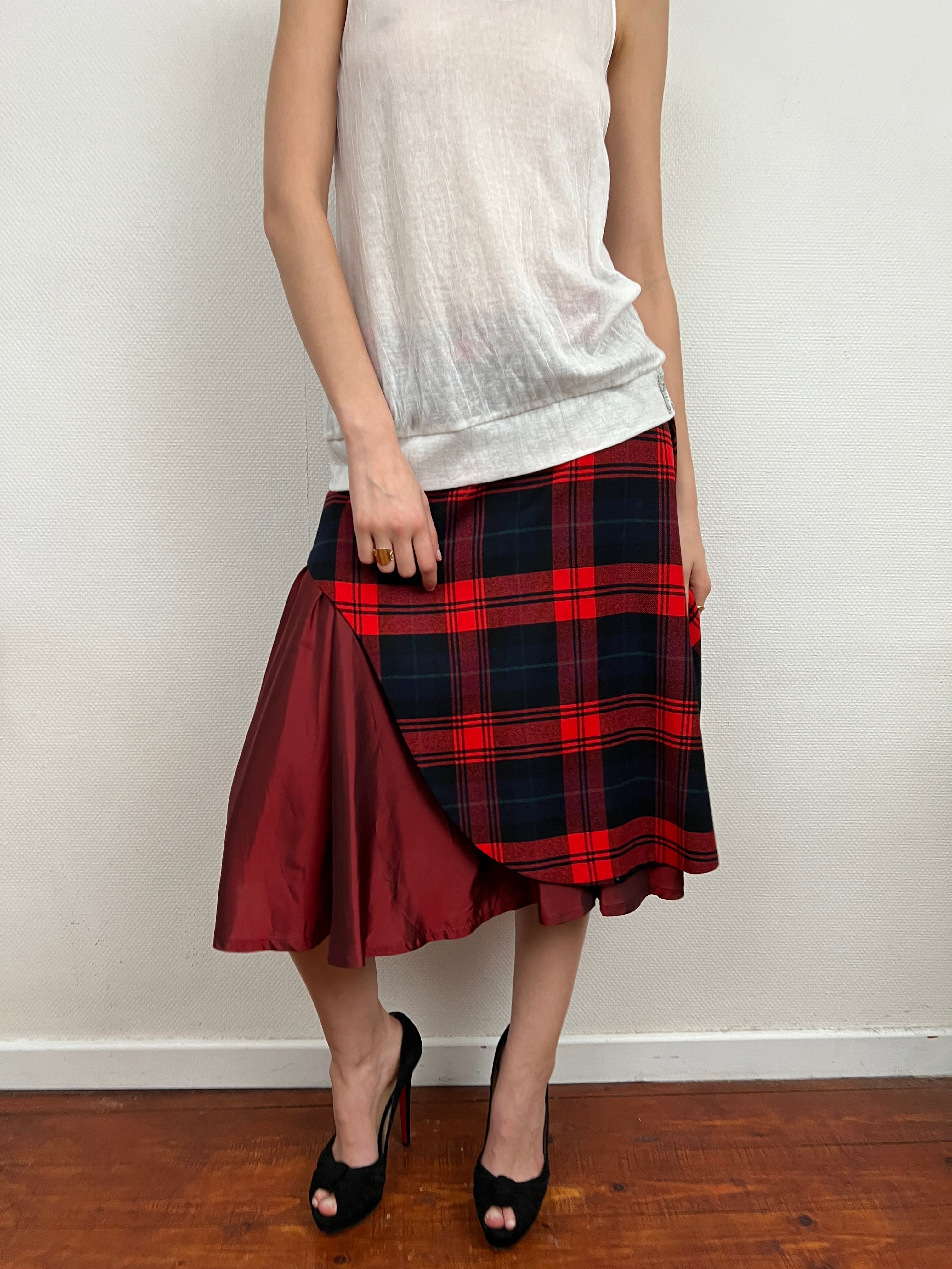 2020 Noir kei ninomiya skirt