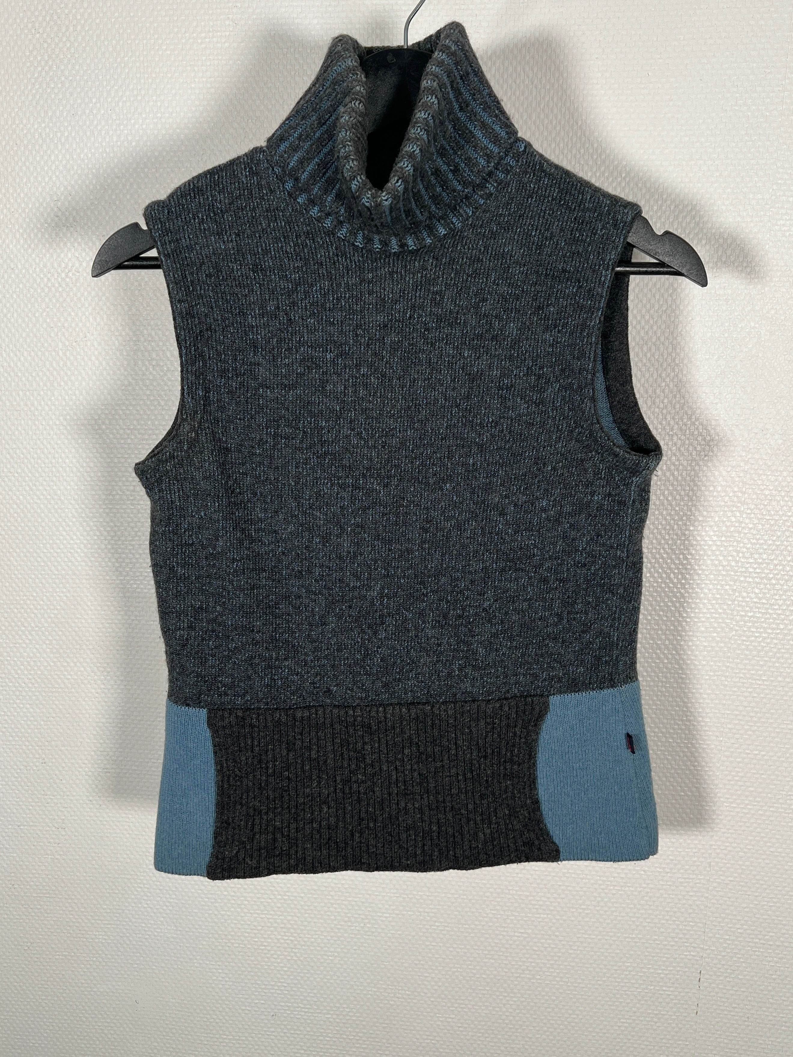 D&G knit top