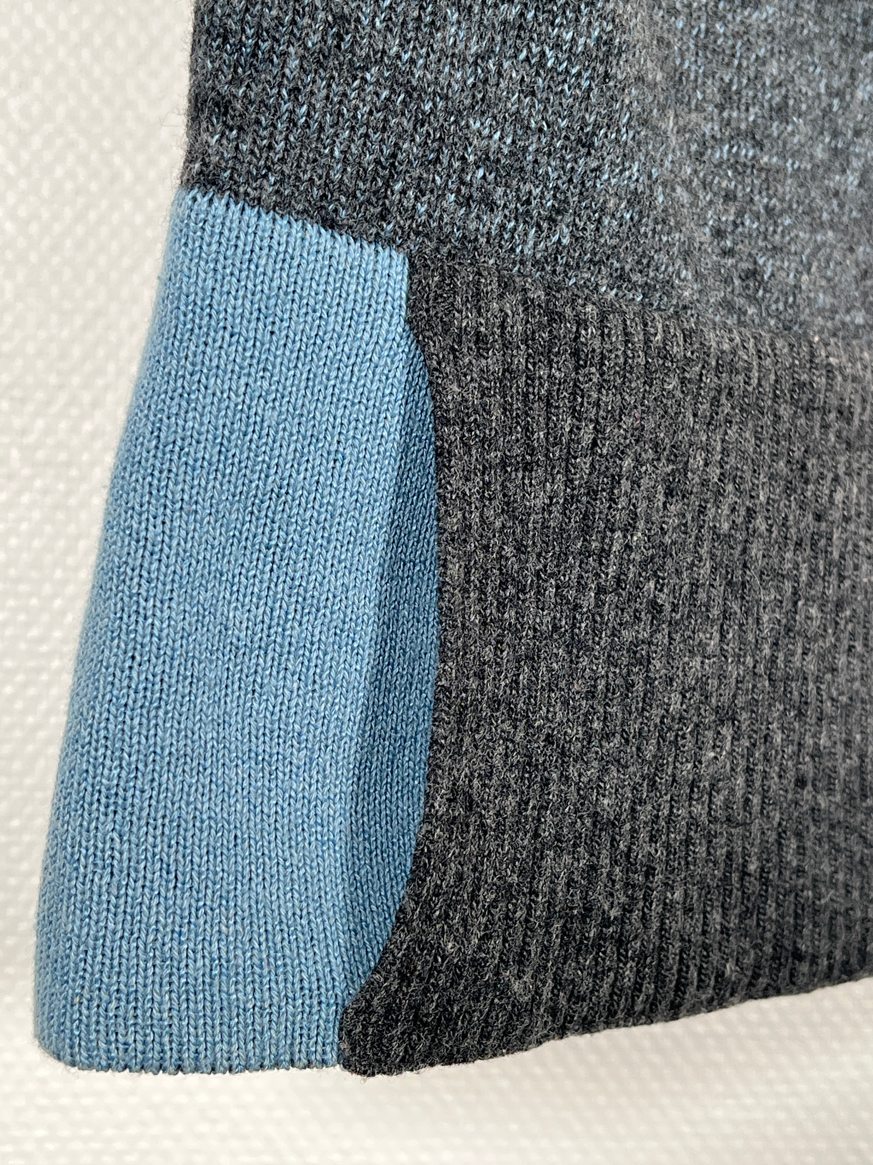 D&G knit top