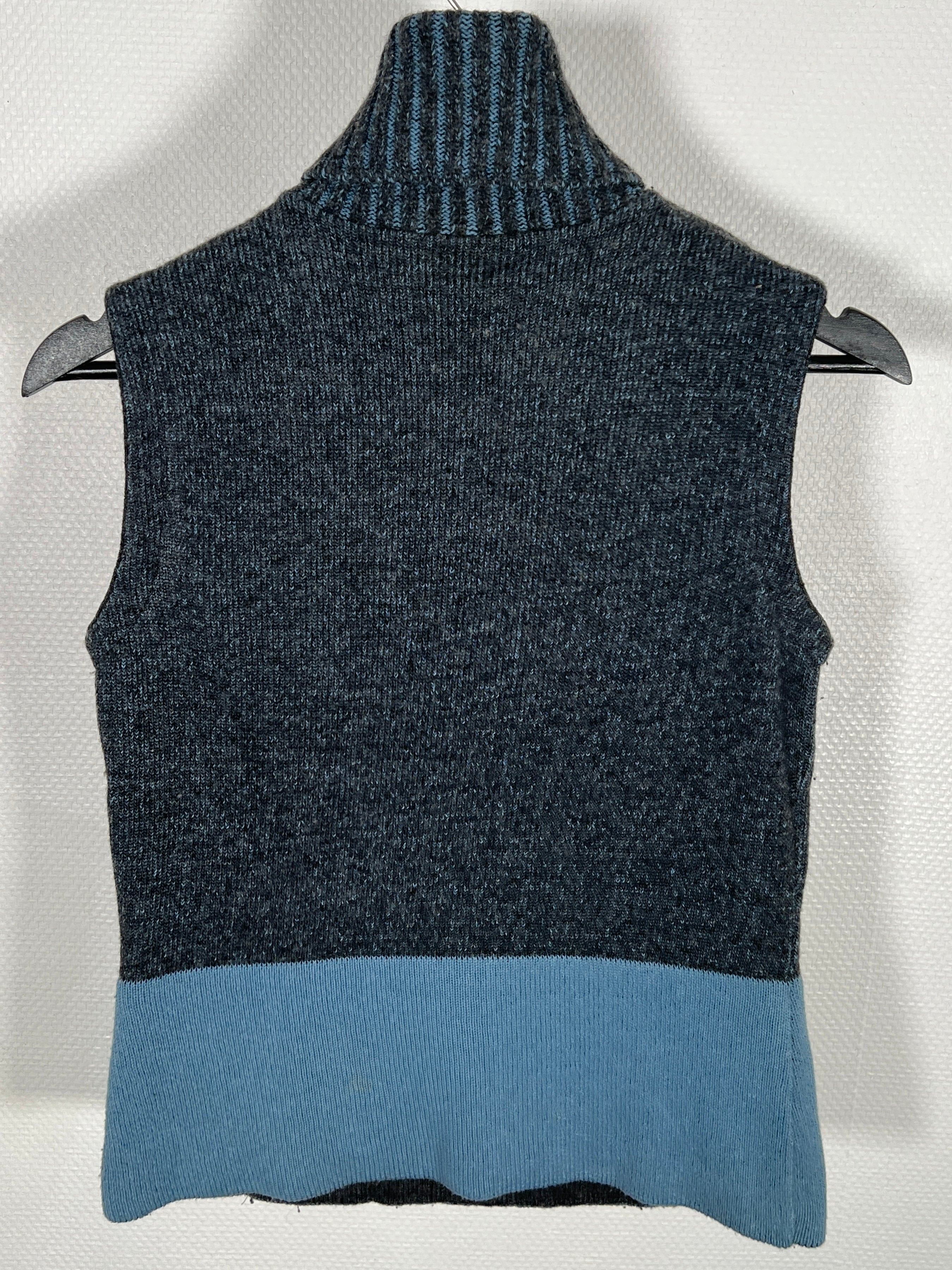 D&G knit top