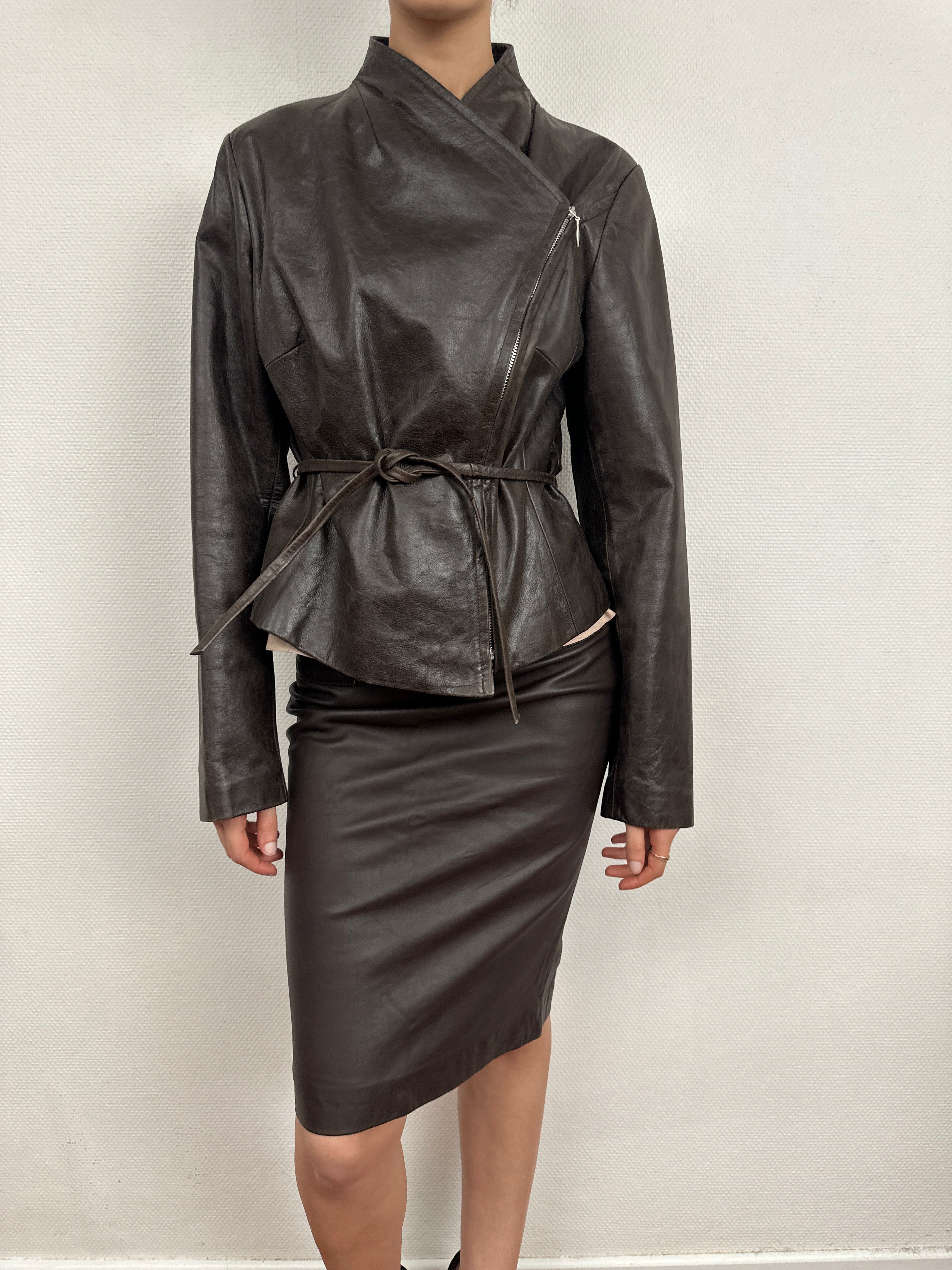2000s Gucci Tom Ford Tailored Leather skirt