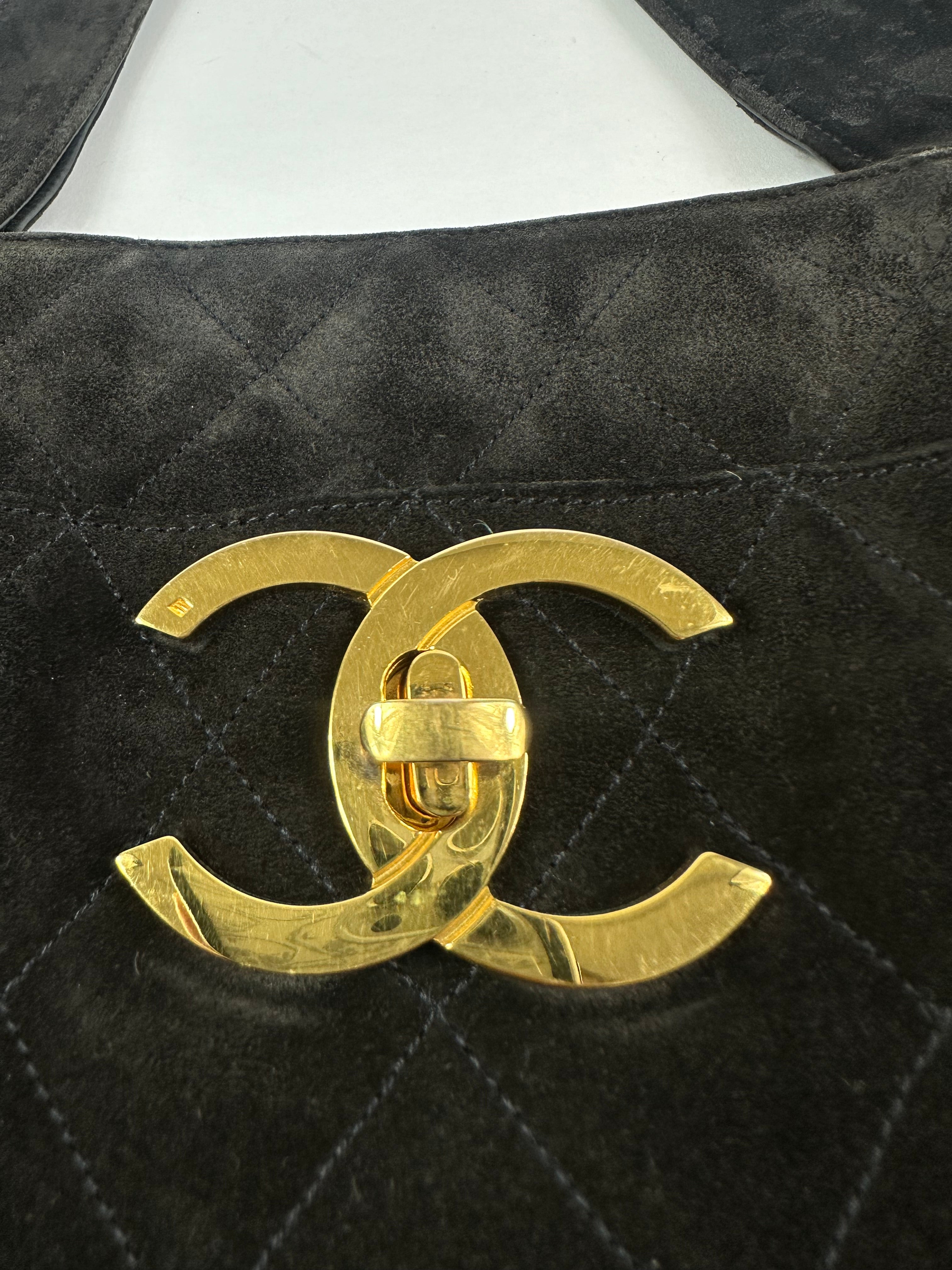 Chanel Quilted tote bag