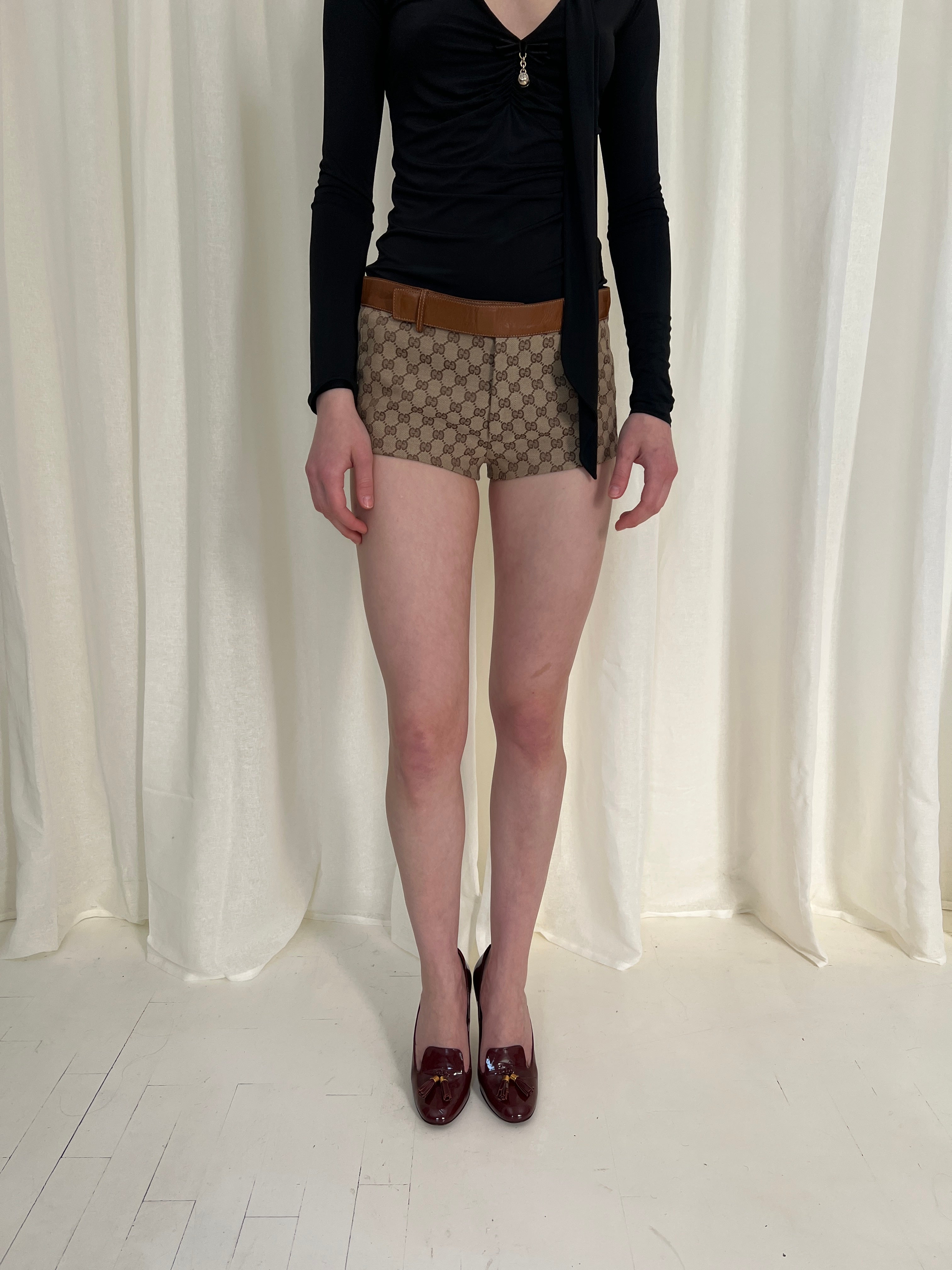 FW00 Gucci Tom Ford monogram shorts