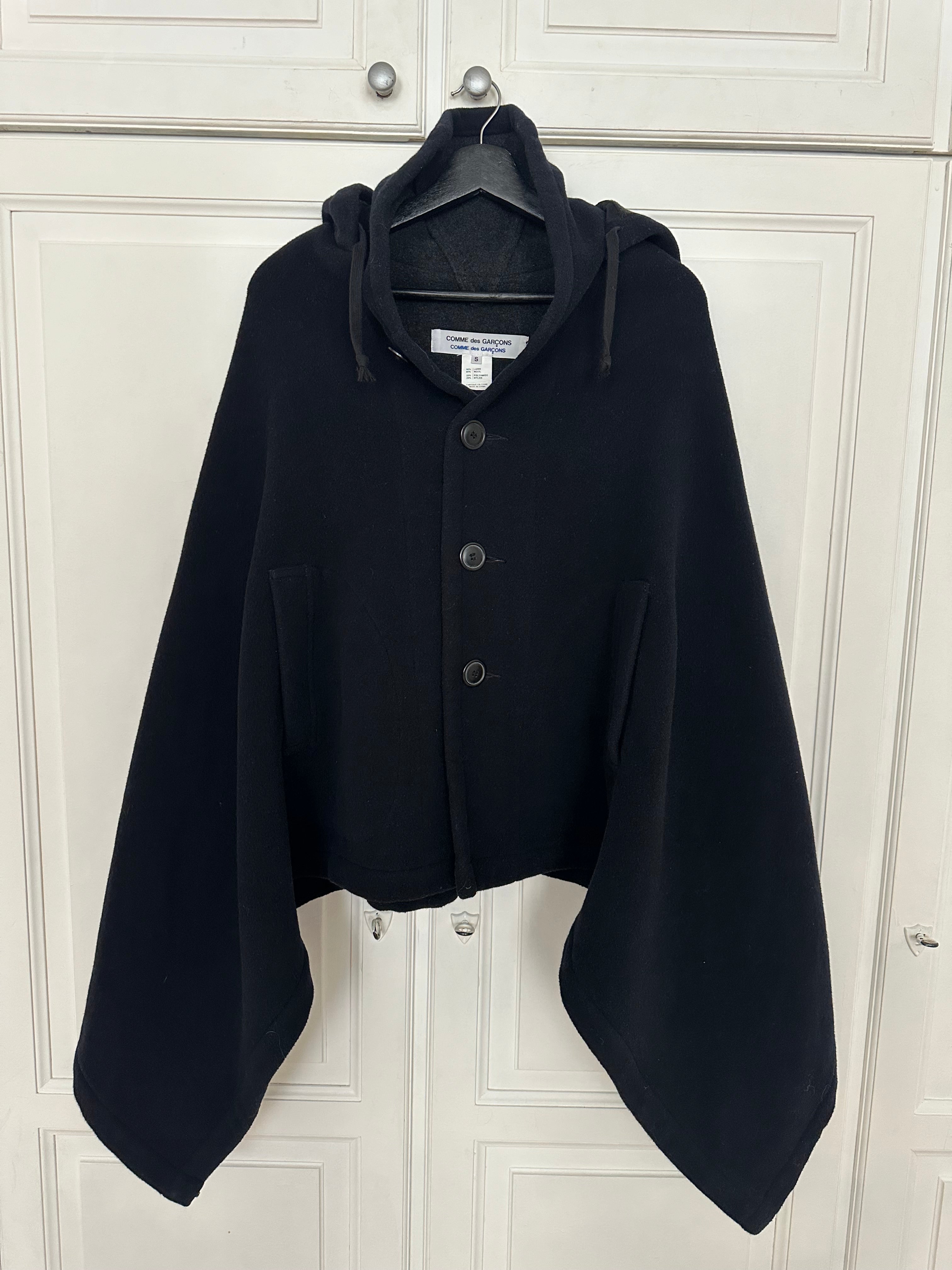 Comme des garçons Cape