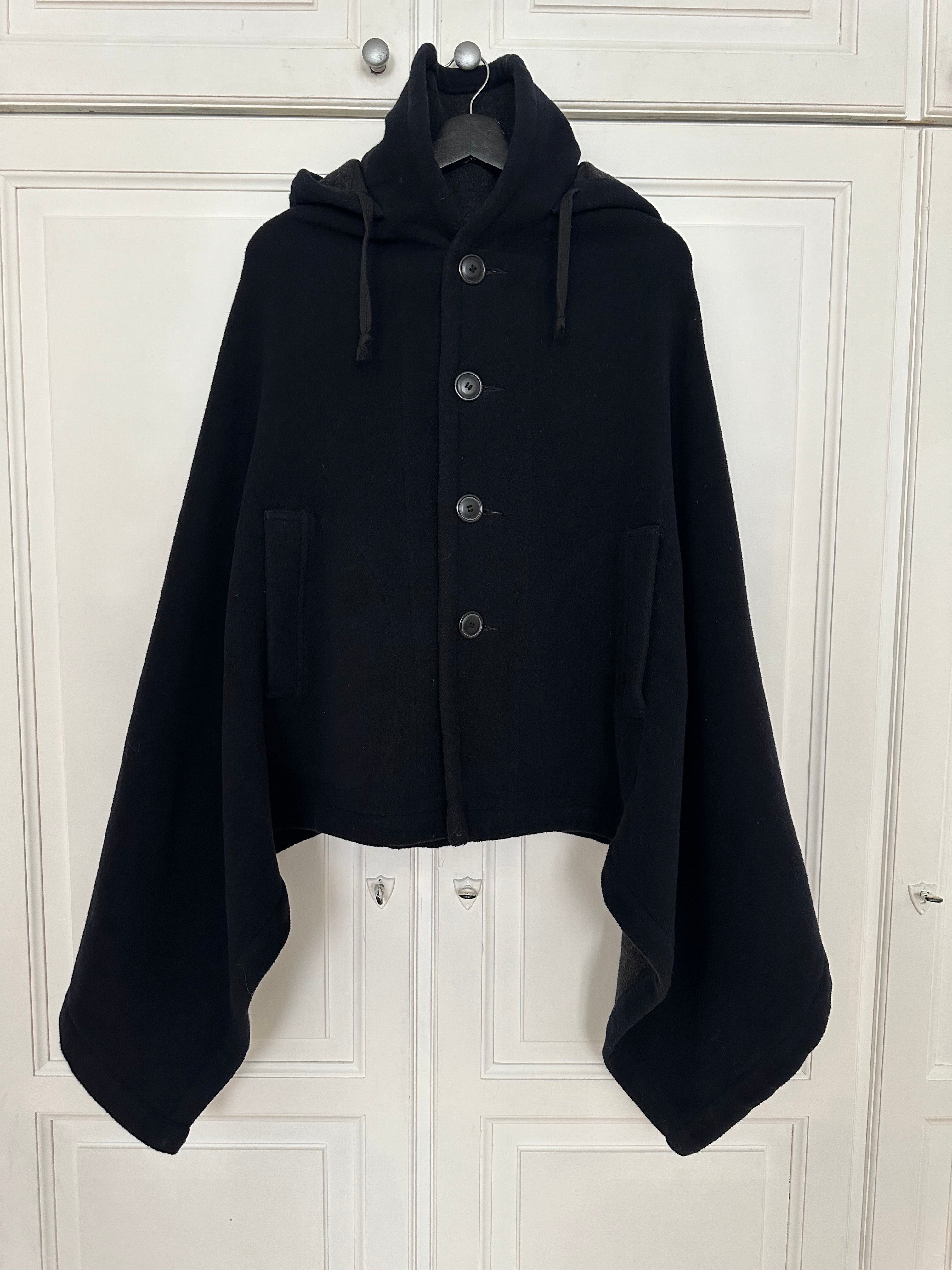 Comme des garçons Cape