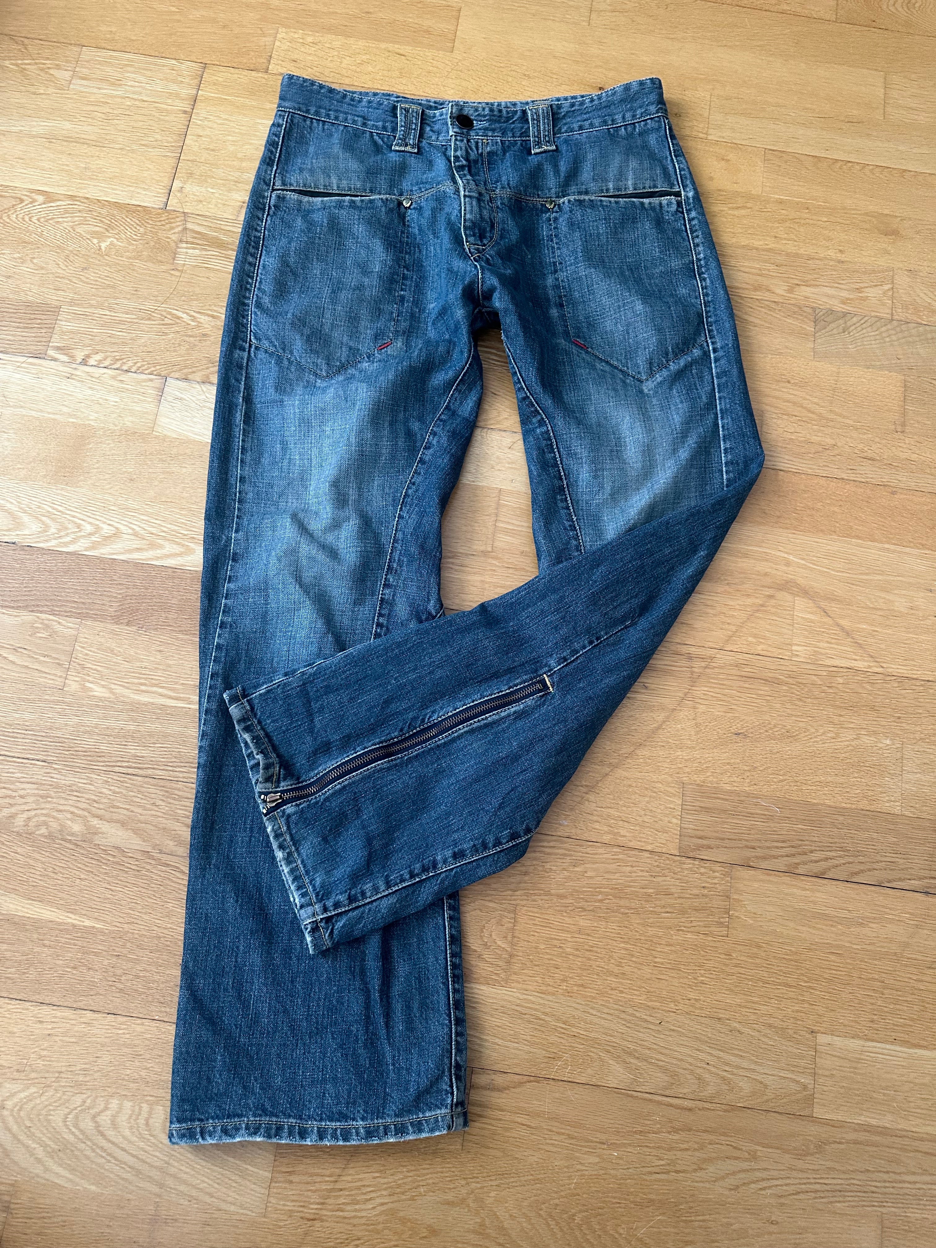 Levi's engineered jean