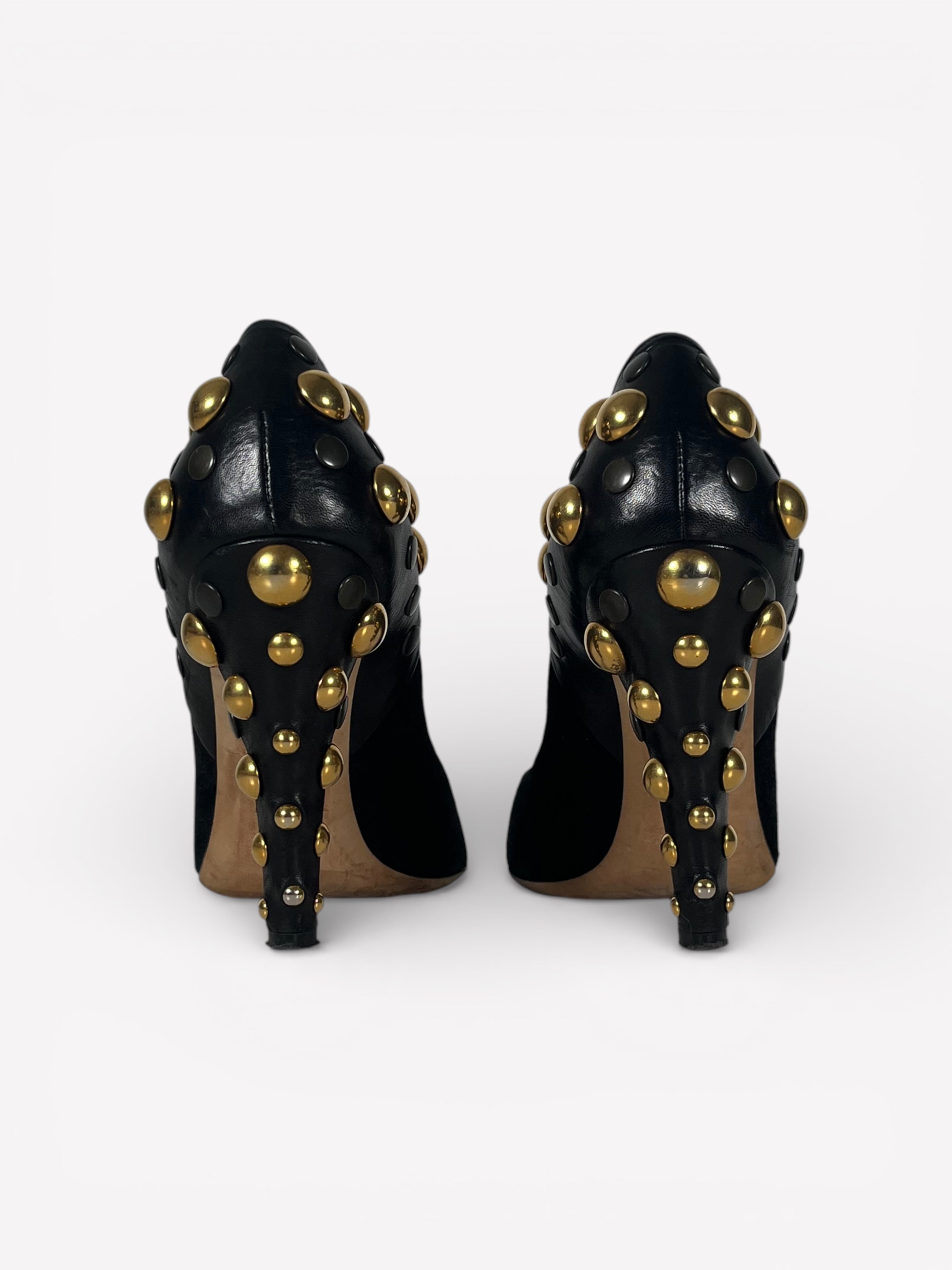 FW08 Gucci Studded Pumps