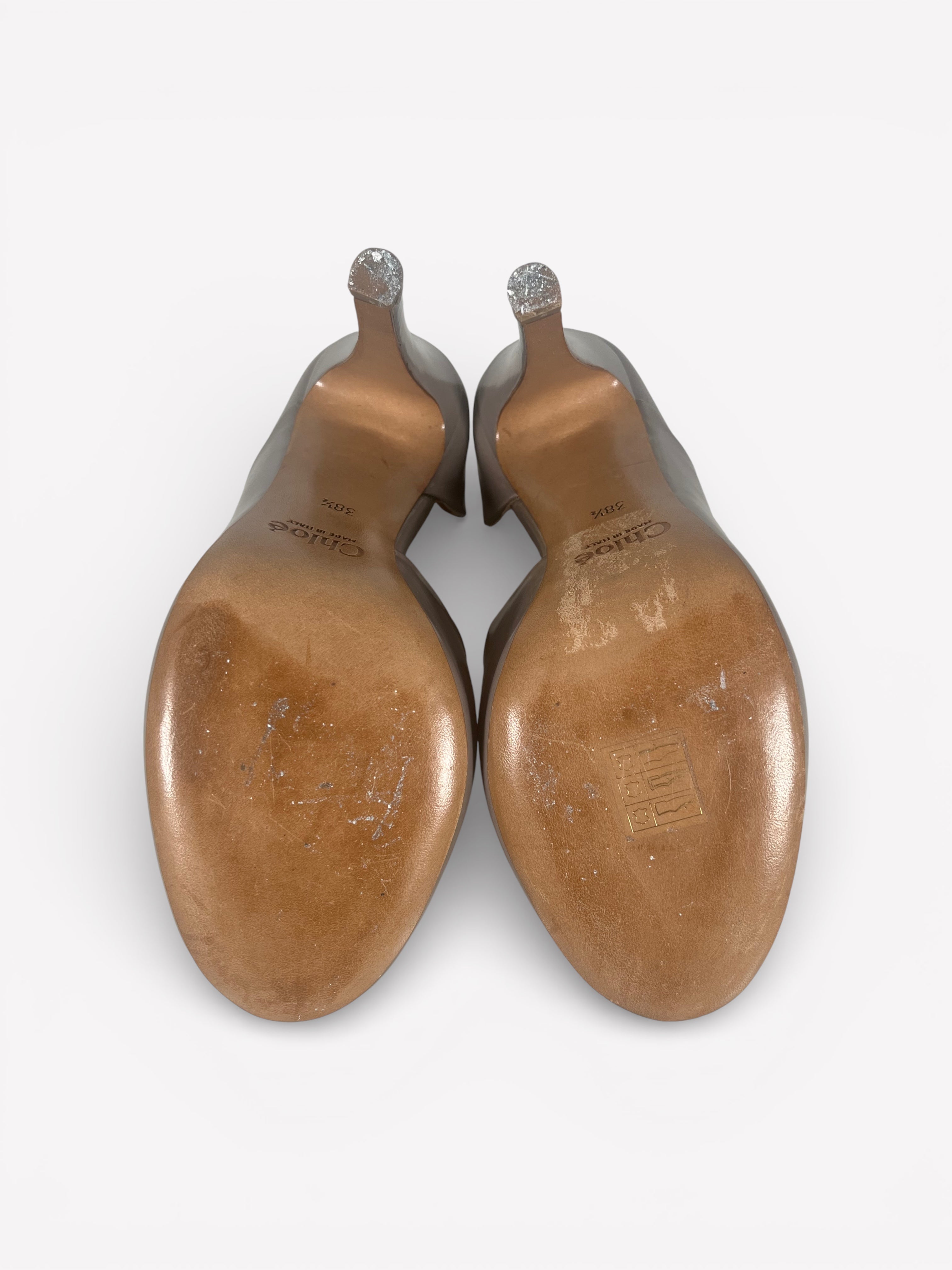 Chloé Asymmetric Pumps